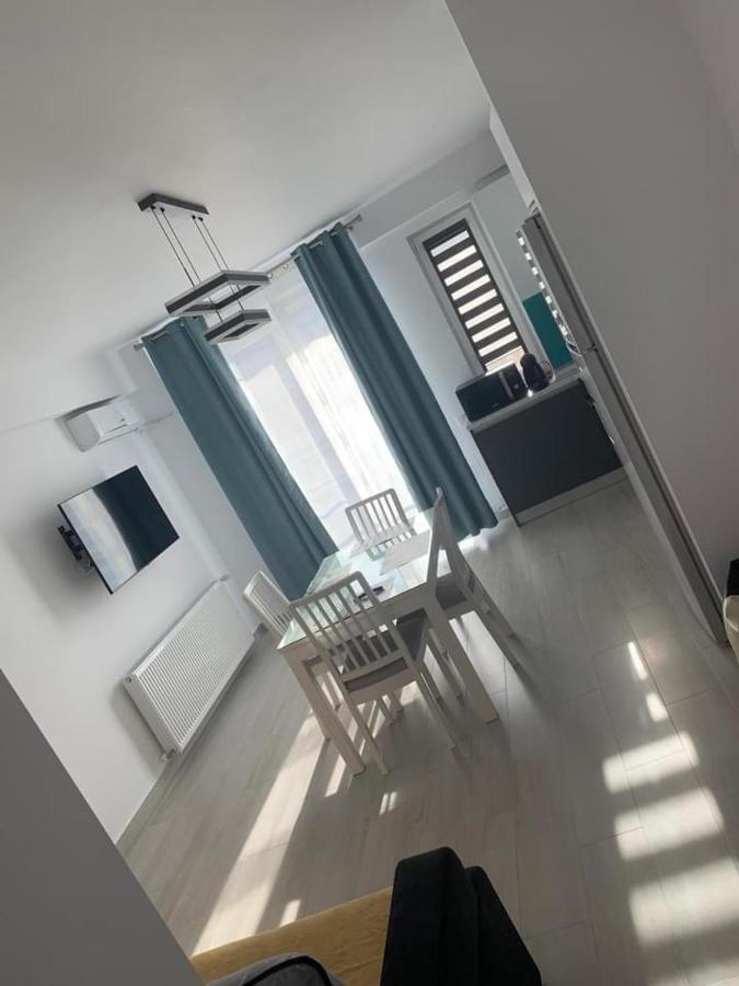 Astoria Apartament'S Неводарі Екстер'єр фото